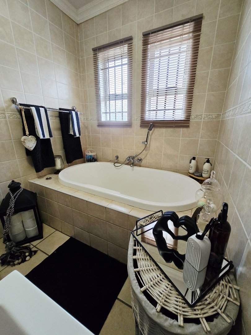 3 Bedroom Property for Sale in Wilkoppies North West